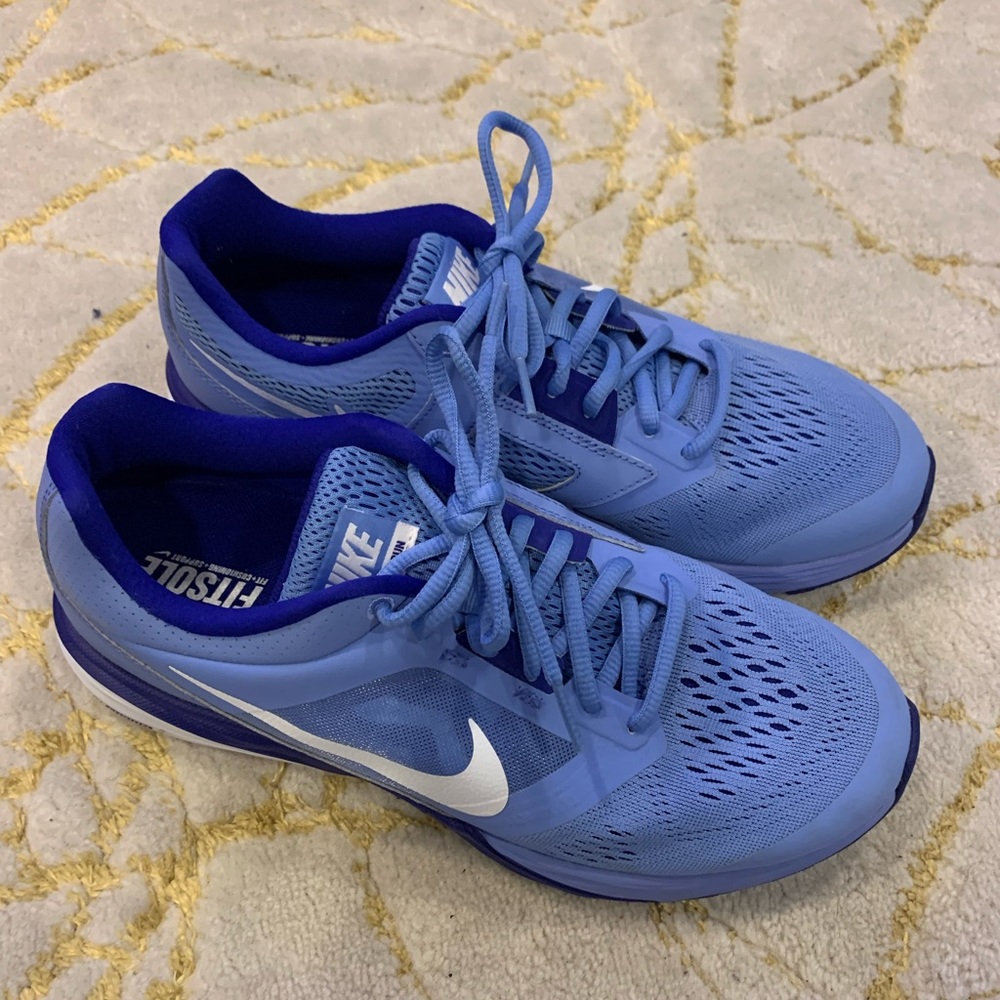 Nike Sneakers!
